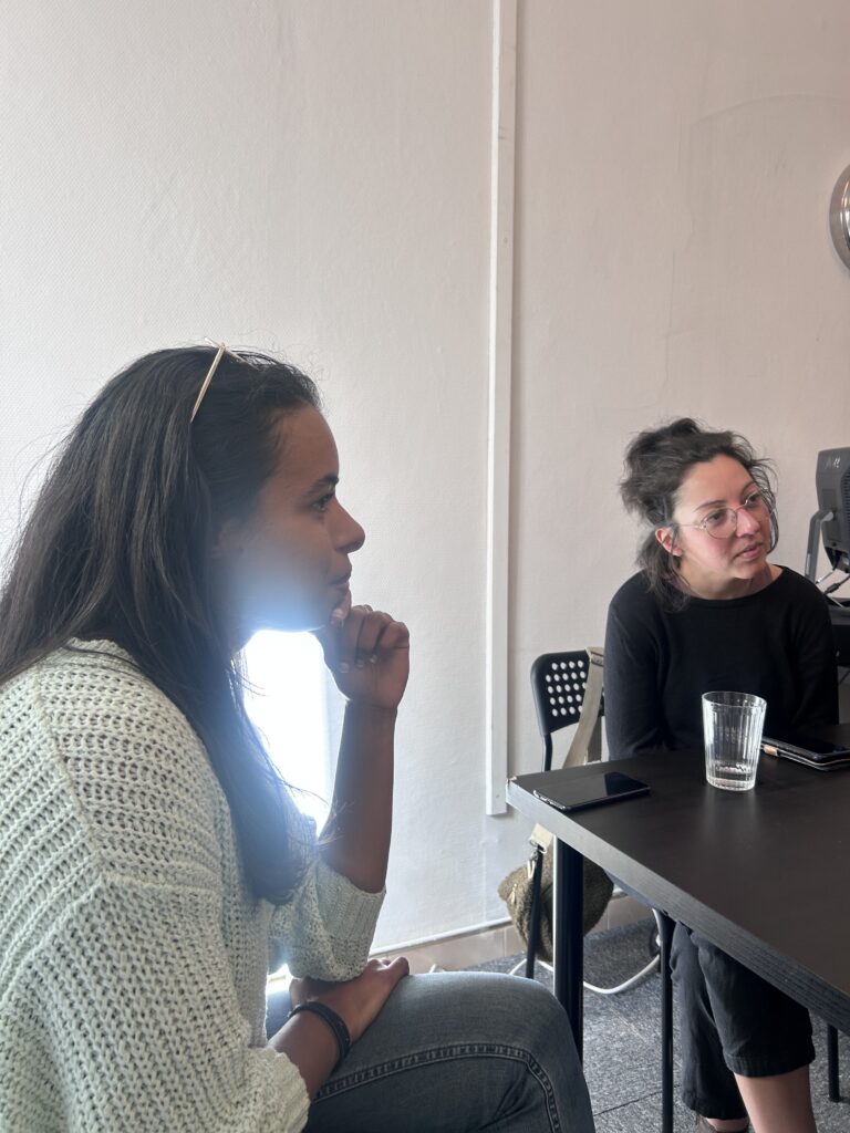 Loc'alim chez radio Occitanie avec Oriane Dialo - facilitatrice et animatrice du réseau mieux manger pour tous et tiers-lieu en Comminges